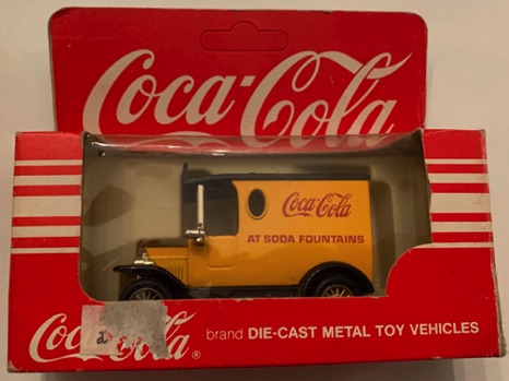 10260-1 € 10,00 coca cola die-cast delivery truck ca 7 cm.jpeg
